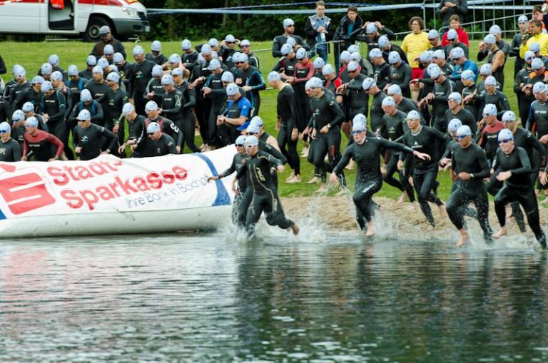 Lees meer over het artikel Diederik wint halve triathlon Bocholt